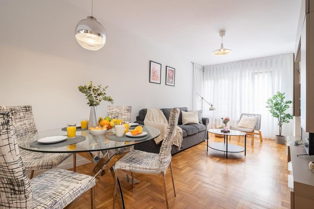 Apartamento Rafaela Хихон Екстериор снимка