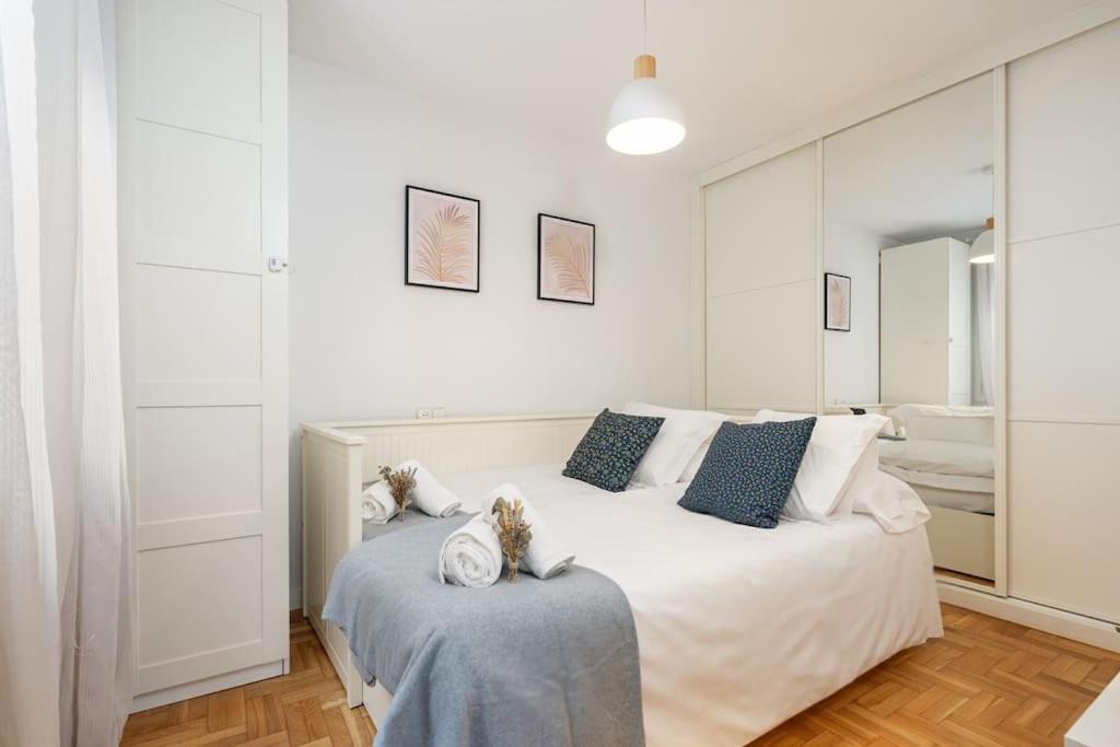 Apartamento Rafaela Хихон Екстериор снимка