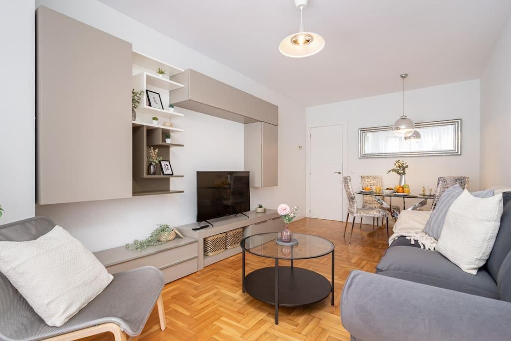 Apartamento Rafaela Хихон Екстериор снимка