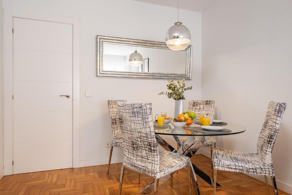 Apartamento Rafaela Хихон Екстериор снимка